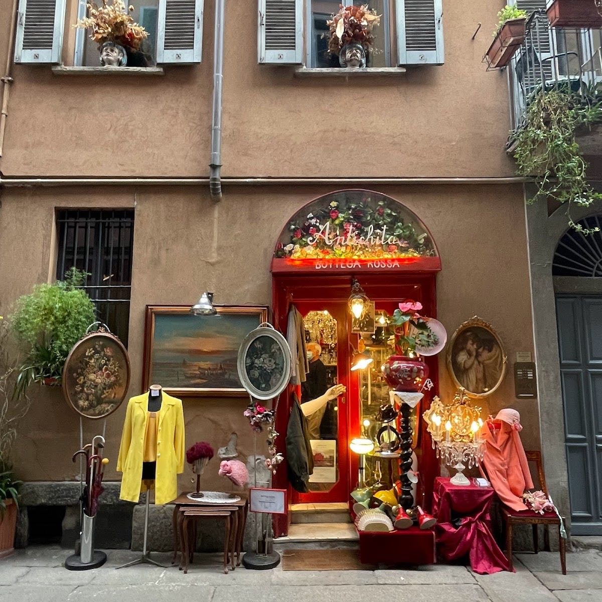 Bottega Rossa