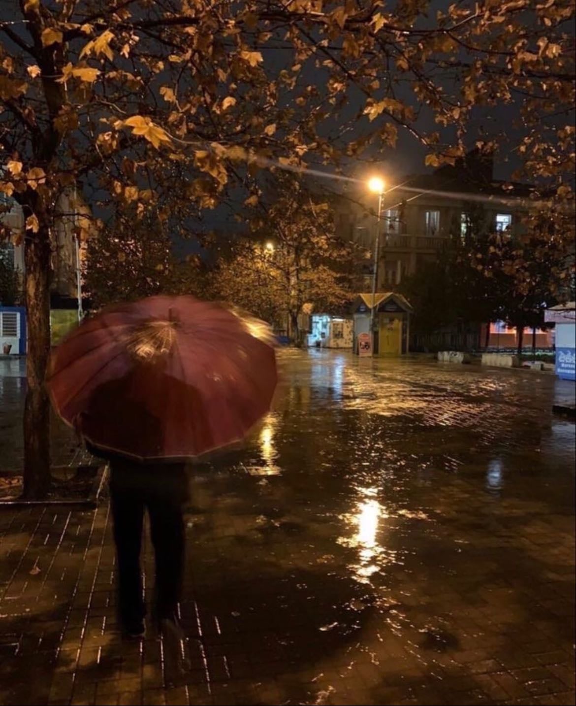 Autumn In New York - Song · Billie Holiday