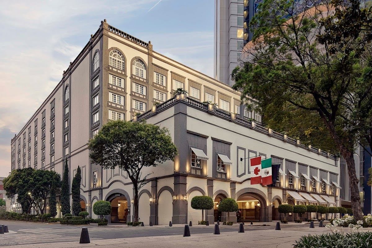 Four Seasons Hotel