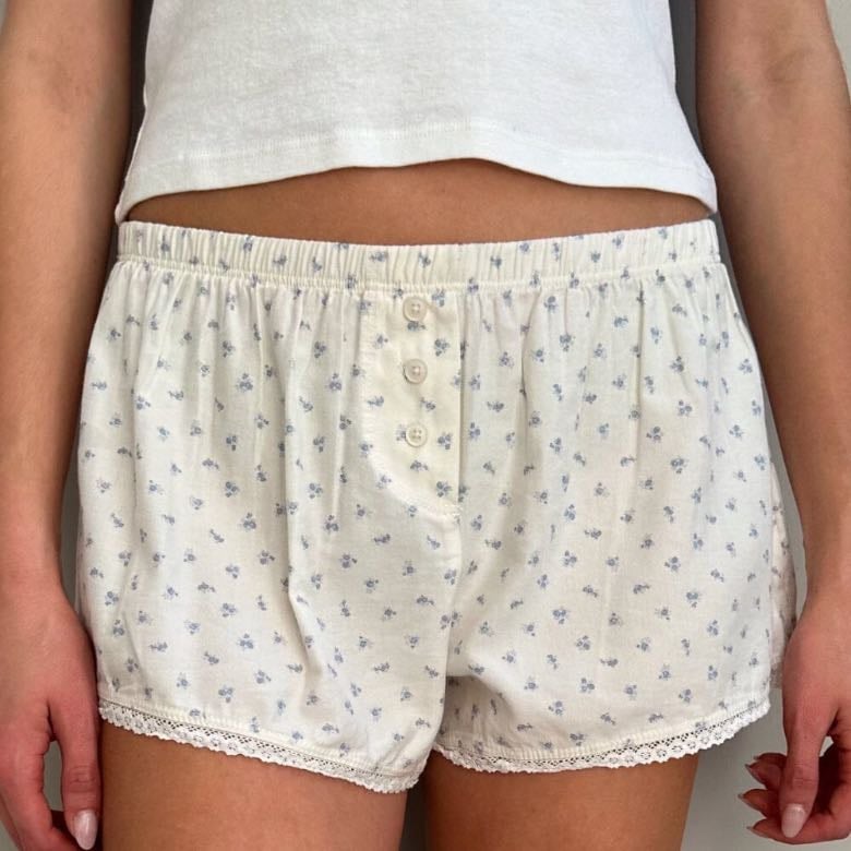 Shorts (Brandy melvile)