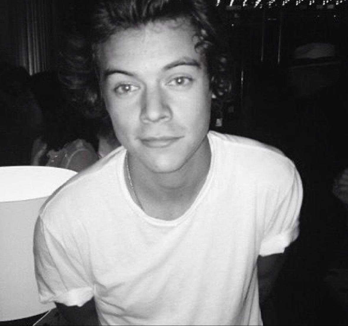 Fave harry songs!!! - Music hypelist by 饾摎饾摬饾摯饾摬 饾摚饾摳饾摱饾摰饾摬饾摲饾摷饾摳饾摲馃嚠馃嚜