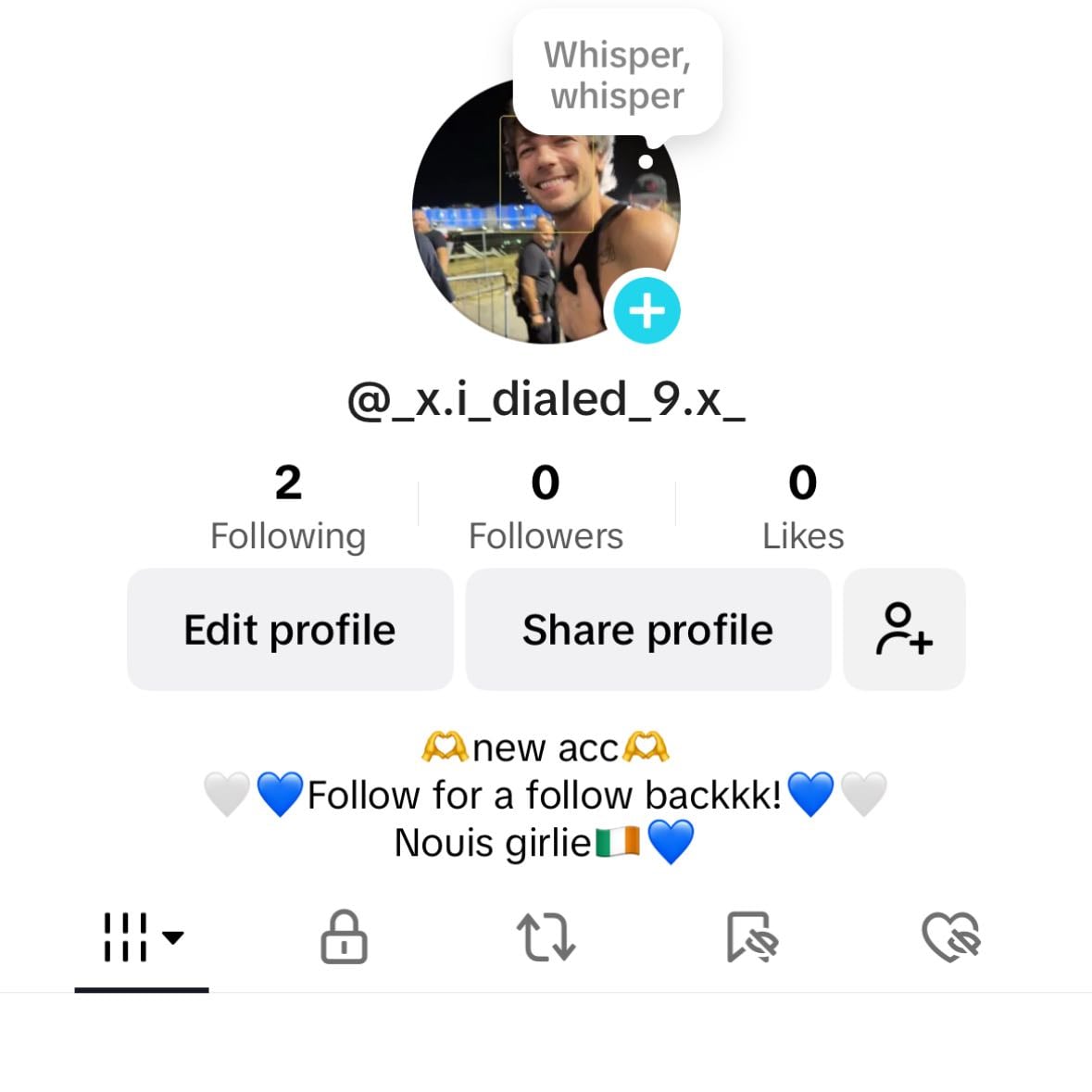 Tt - Ik I'm a bit late๐ญ but here's my new tt acc๐ซถ please give me a follow for one backkk! Xx