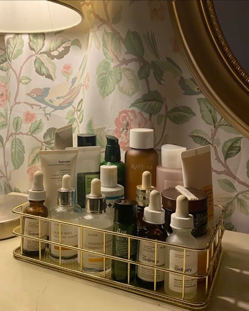 skincare routine - mines crap I need an actual one that actually works.