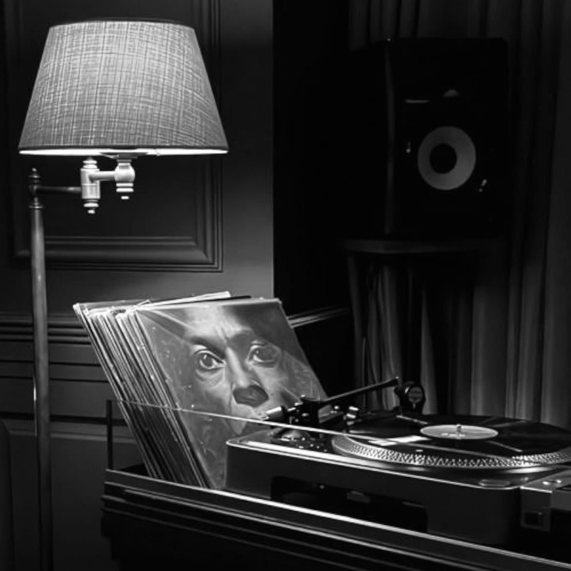 record player - i really want one and a cool vinyl set up!!!