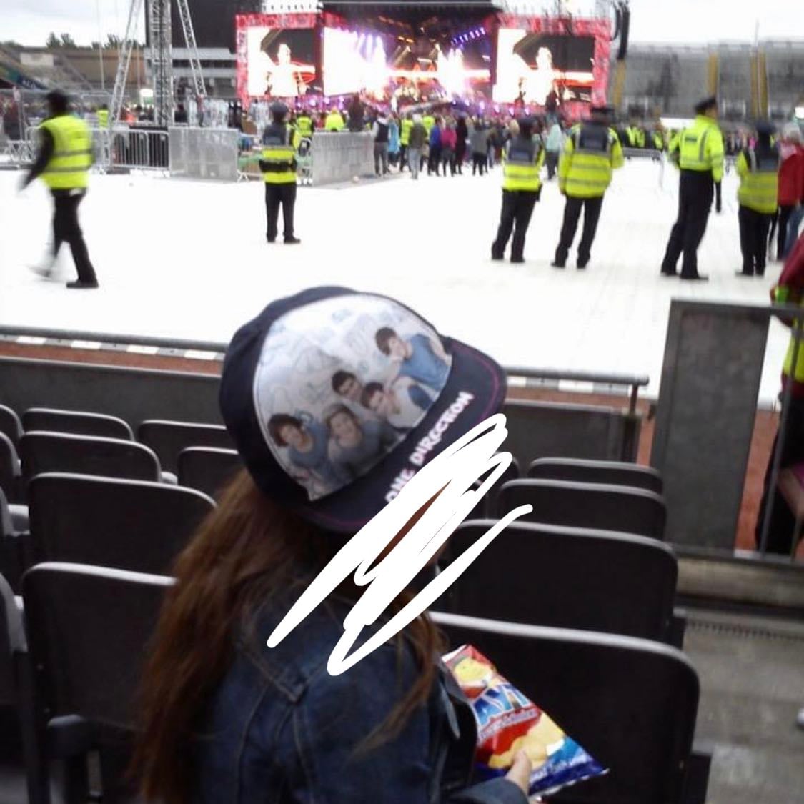 One direction - 23.05.2014 still have the hat 🥹