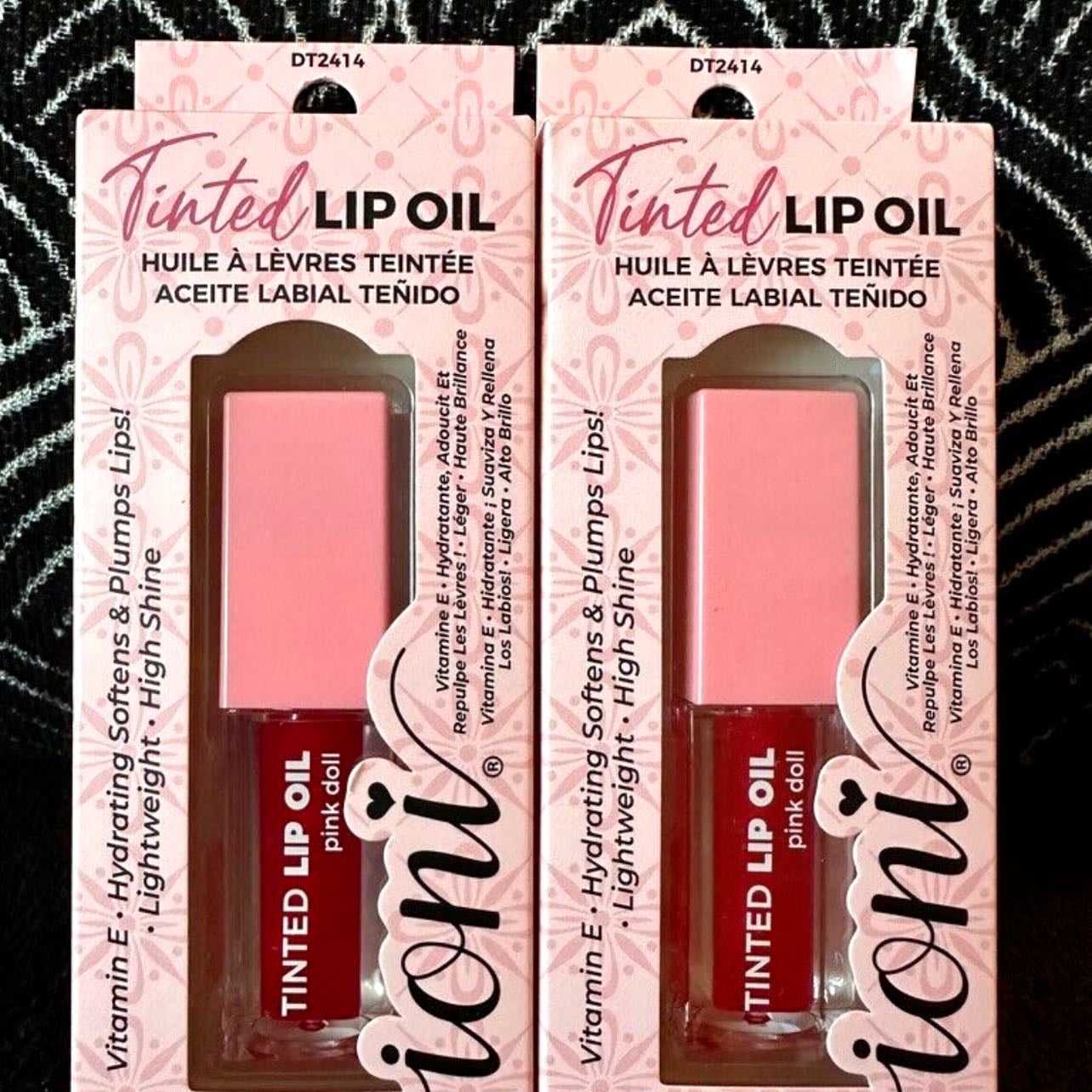 Ioni tinted lip oil