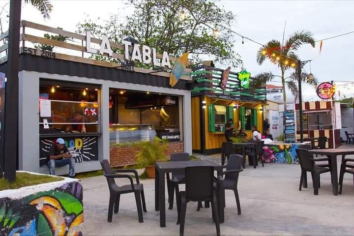 Rompeola Food Park