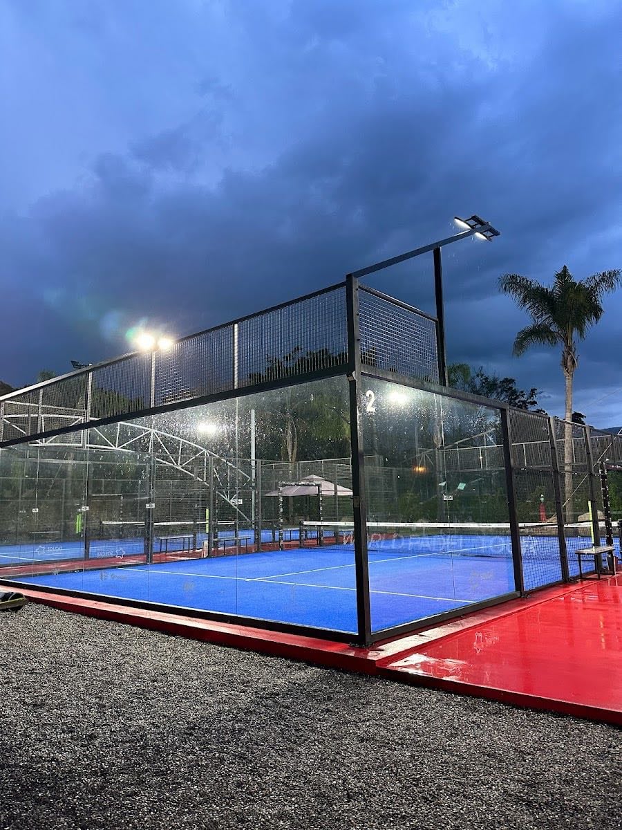 +3 Padel Academy Vista Hermosa