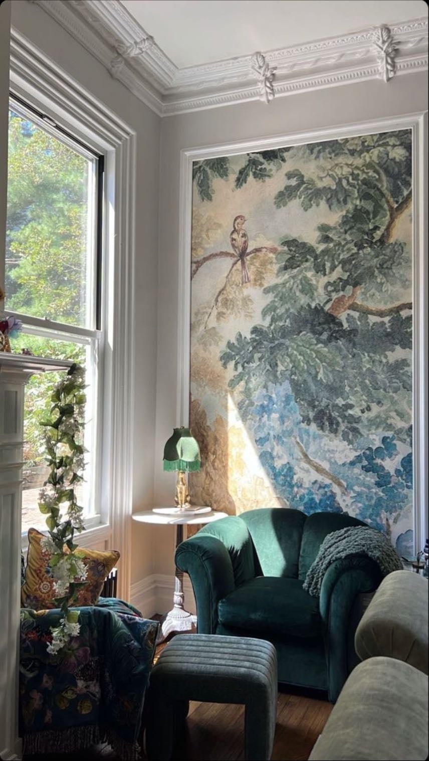 Paint and design on all my walls - No minimalism