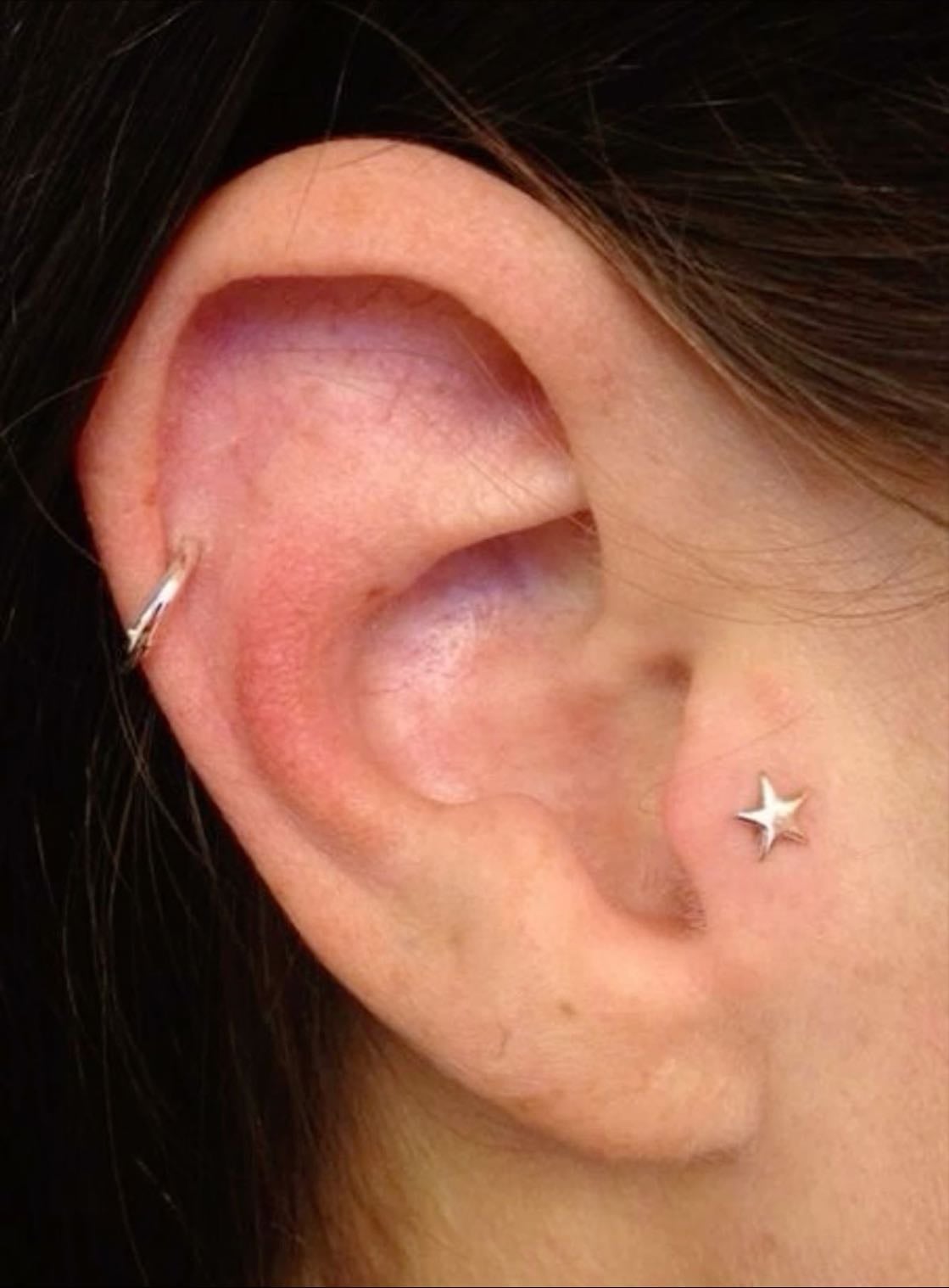 Tragus piercing