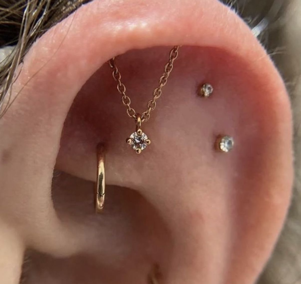 Hidden helix - Right ear