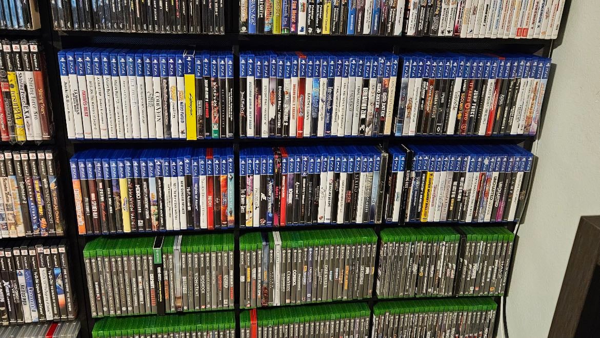 Physical videogames
