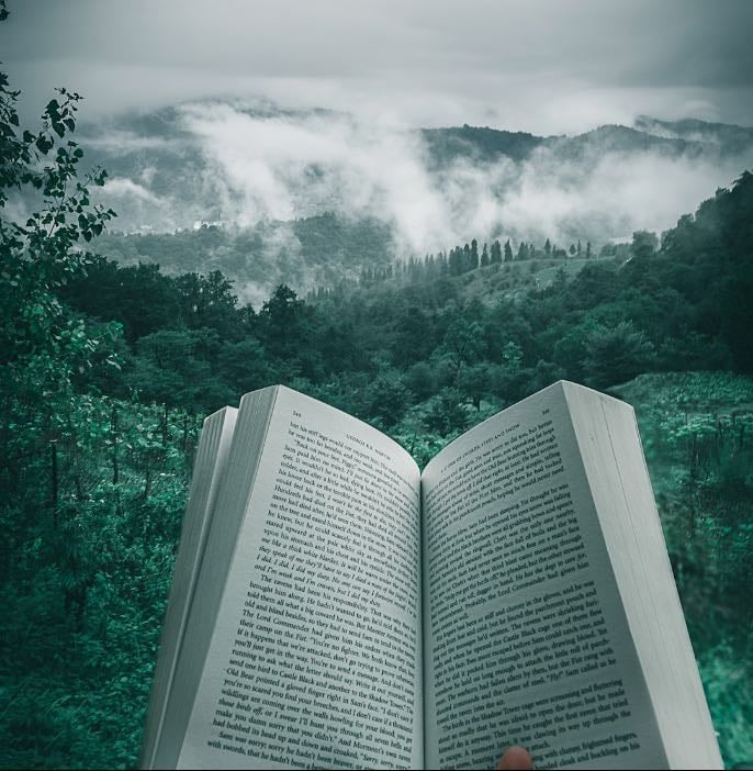 📖 - Books hypelist by Jennifer Giménez Márquez
