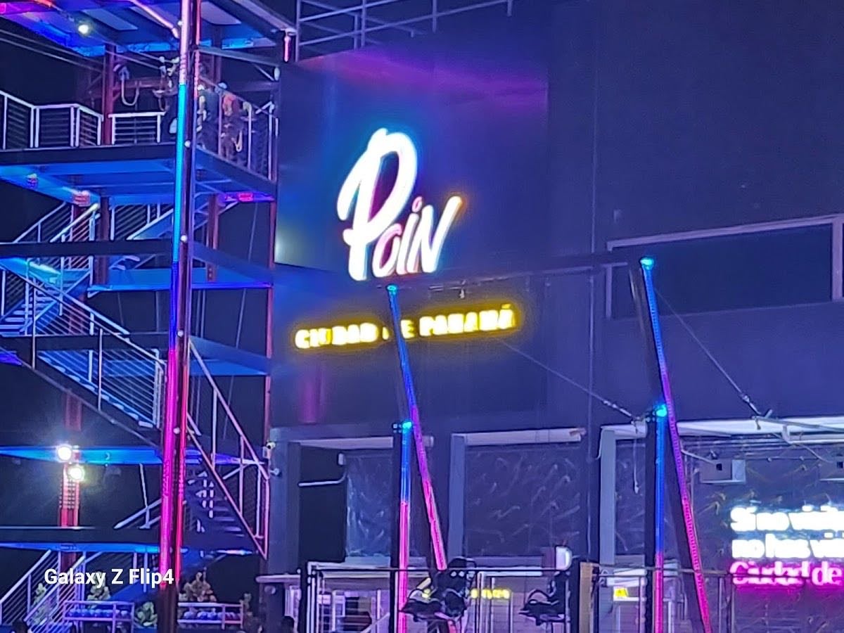 Cielo Rooftop Bar