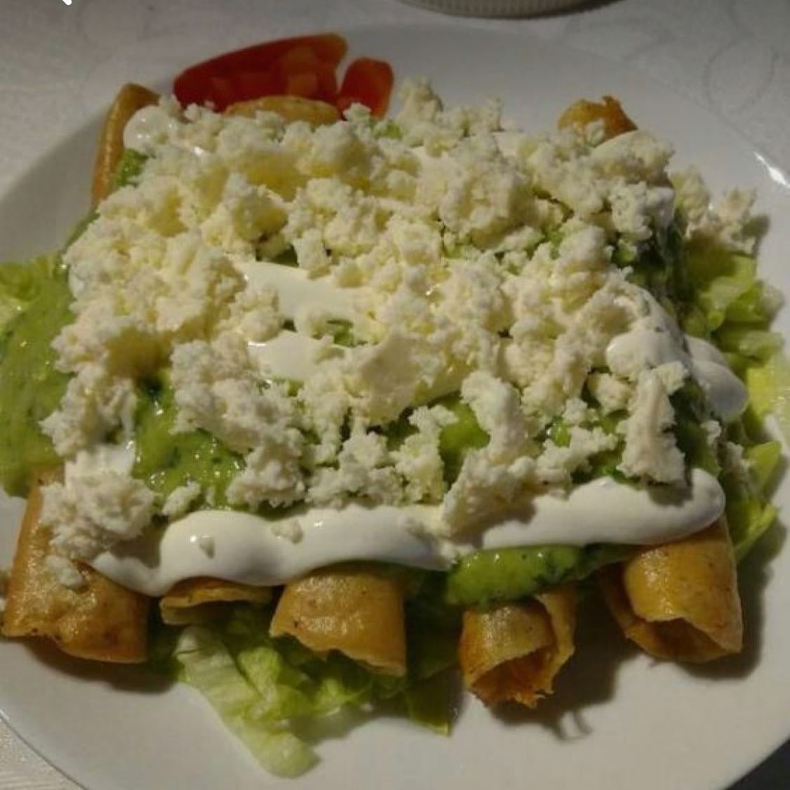Tacos dorados