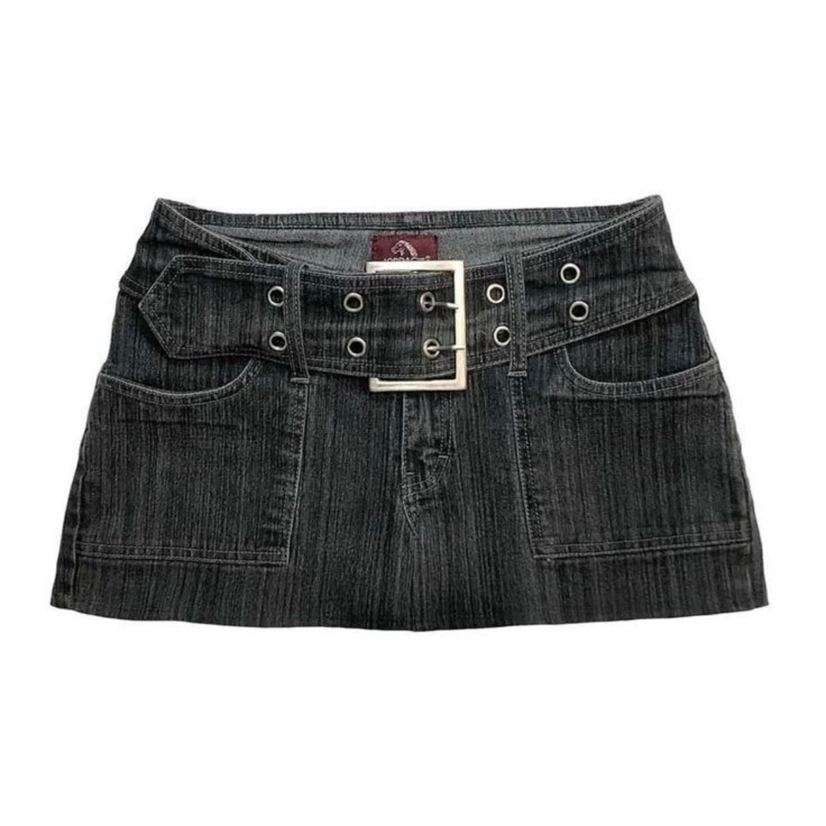 mini skirt