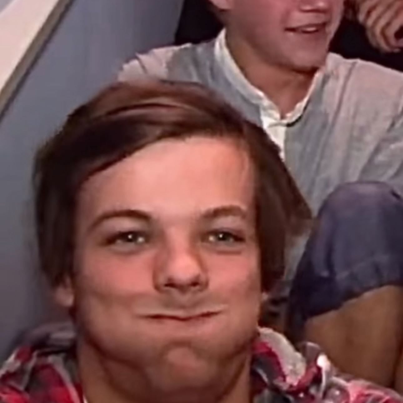 video diary chapter 2! - this whole thing is funny but the "i like girls who eat carrots" is too iconic
