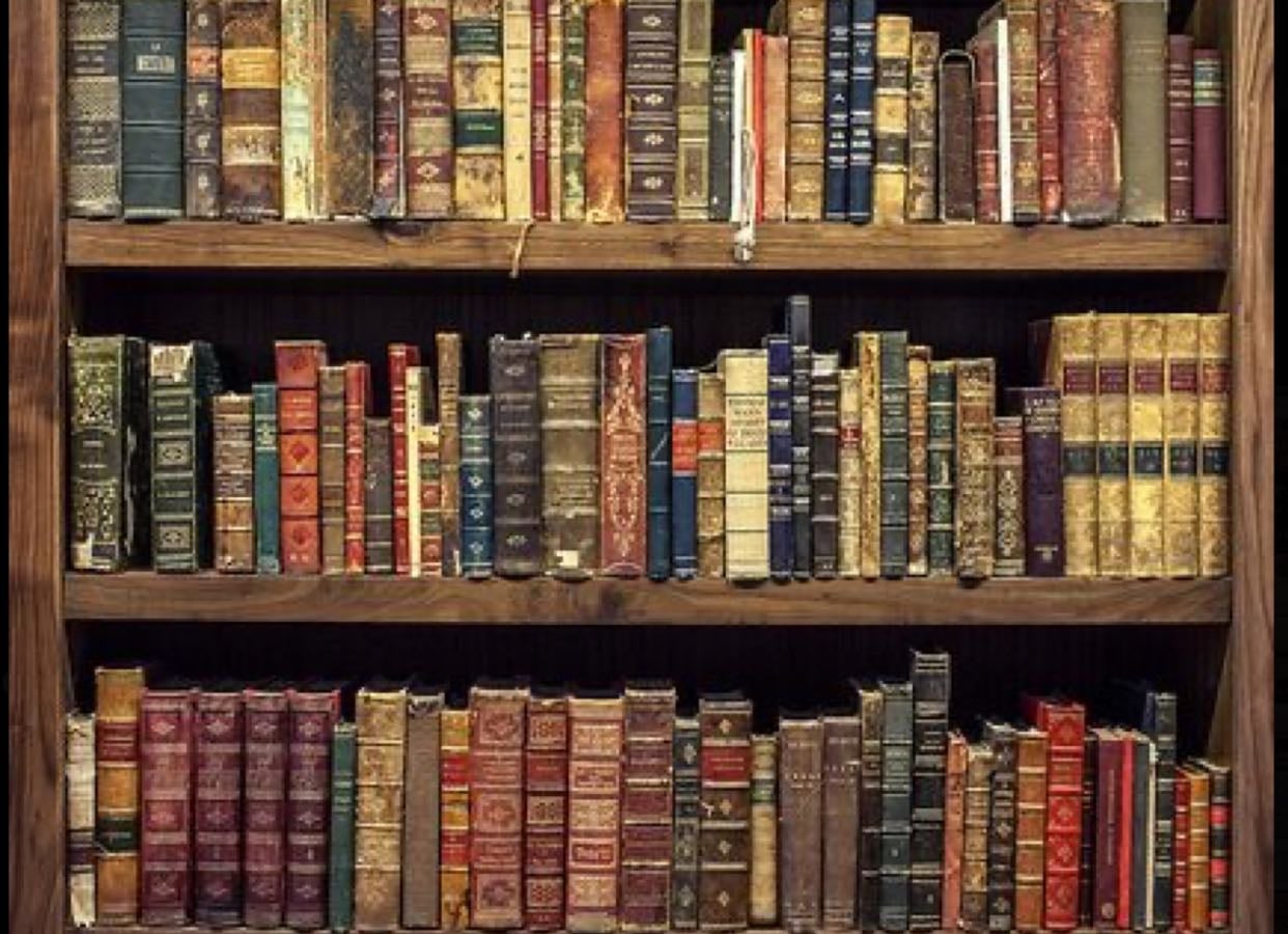 B00ks - Books hypelist by H LOGGAN