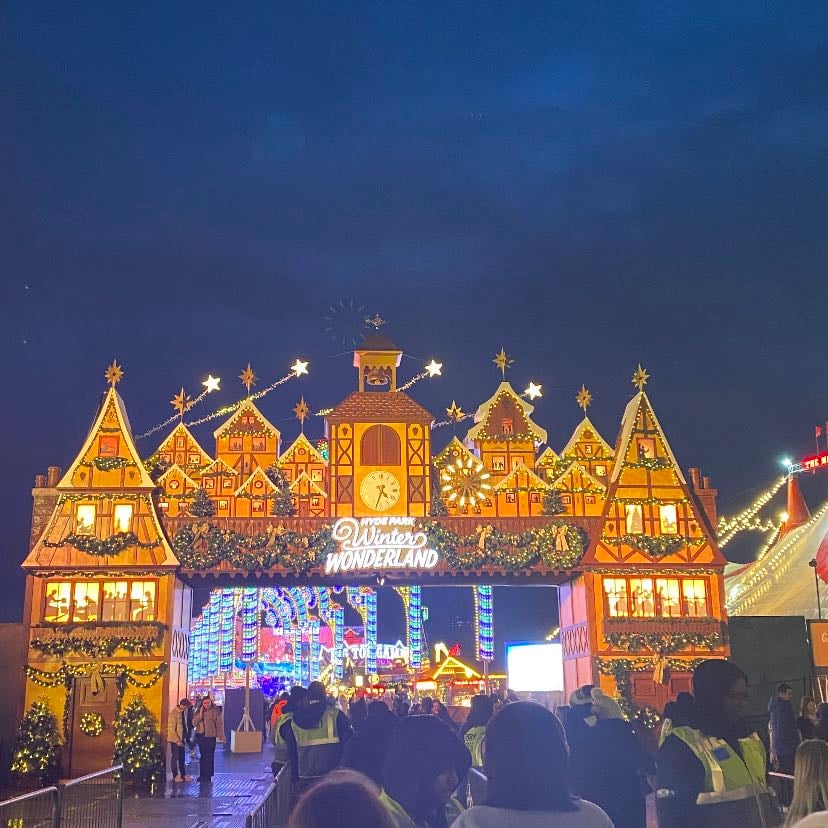 Winter wonderland park - Mágico, literalmente me sentia en un sitio irreal, todo lleno de luces, diversión y colores (un señor se puso a cantar y bailar y todo el Mundo bailo con desconocidos)