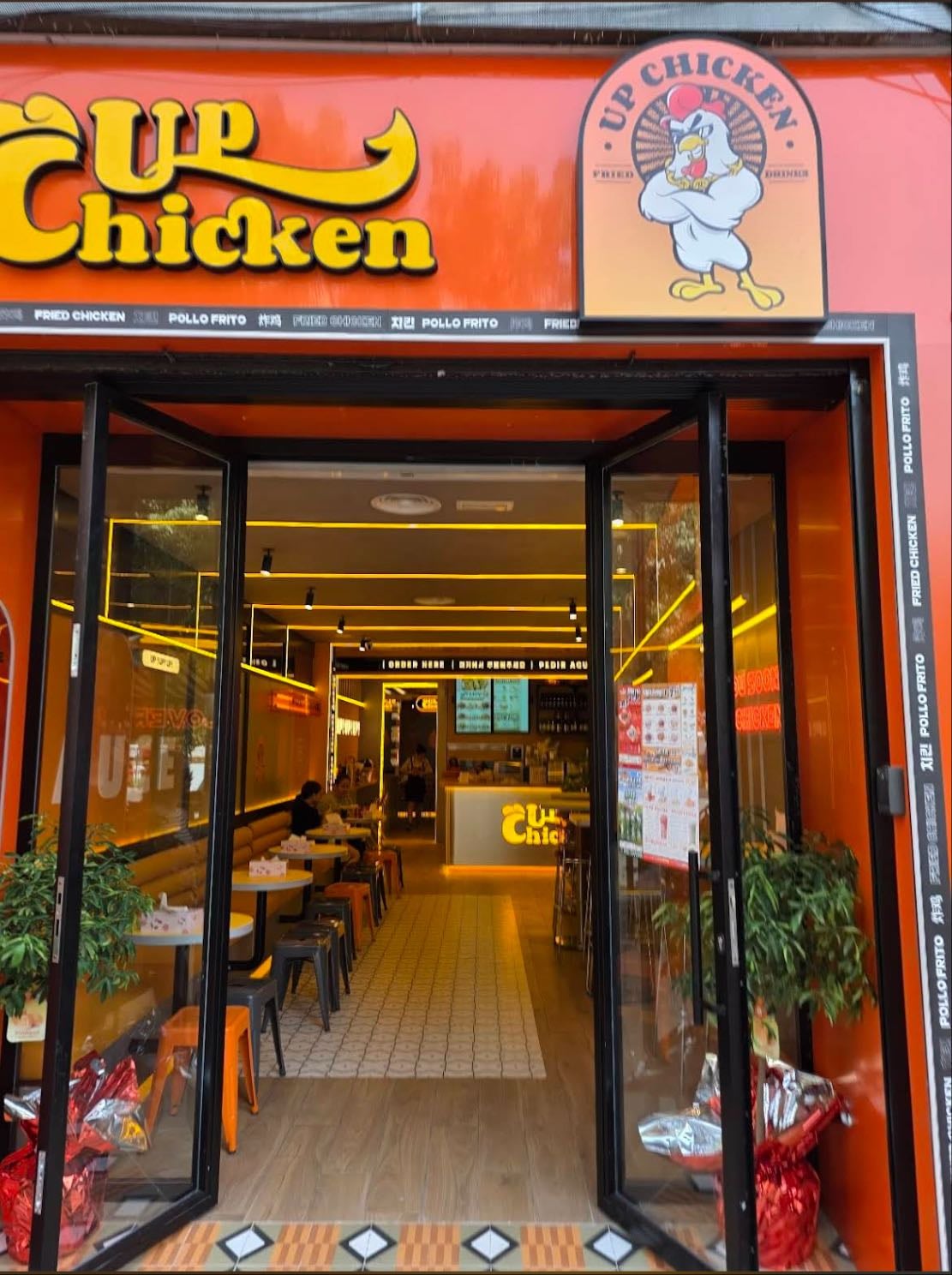 Up Chicken - 10-20€
