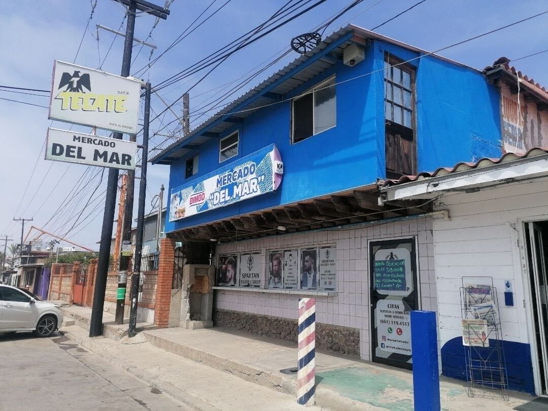 Mercado Del Mar - Liquor Store
