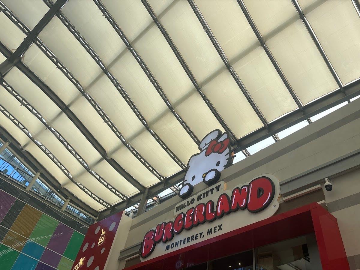 Hello Kitty Burgerland