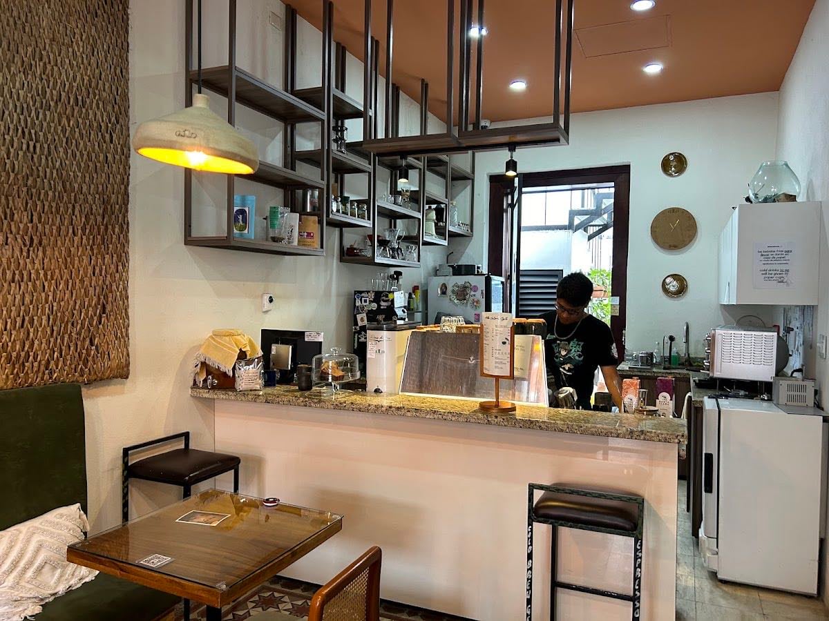 ATTA Salon Café