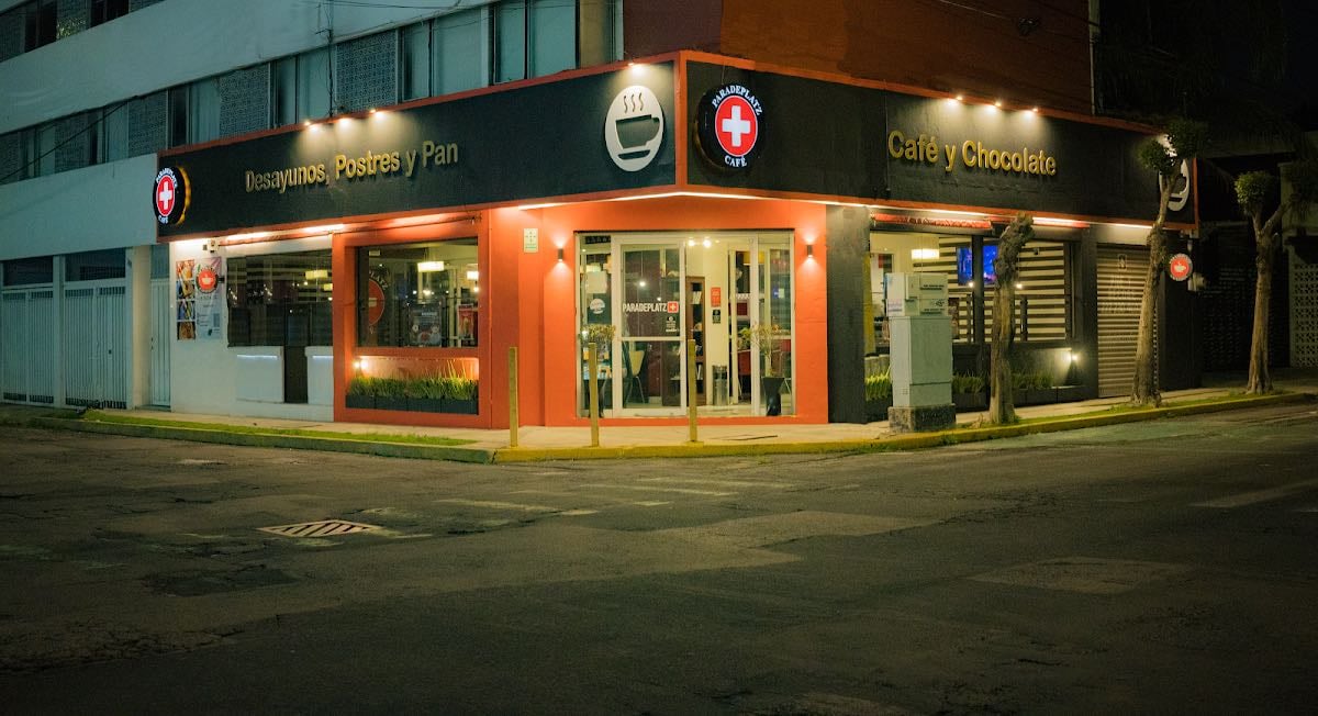 Paradeplatz Café