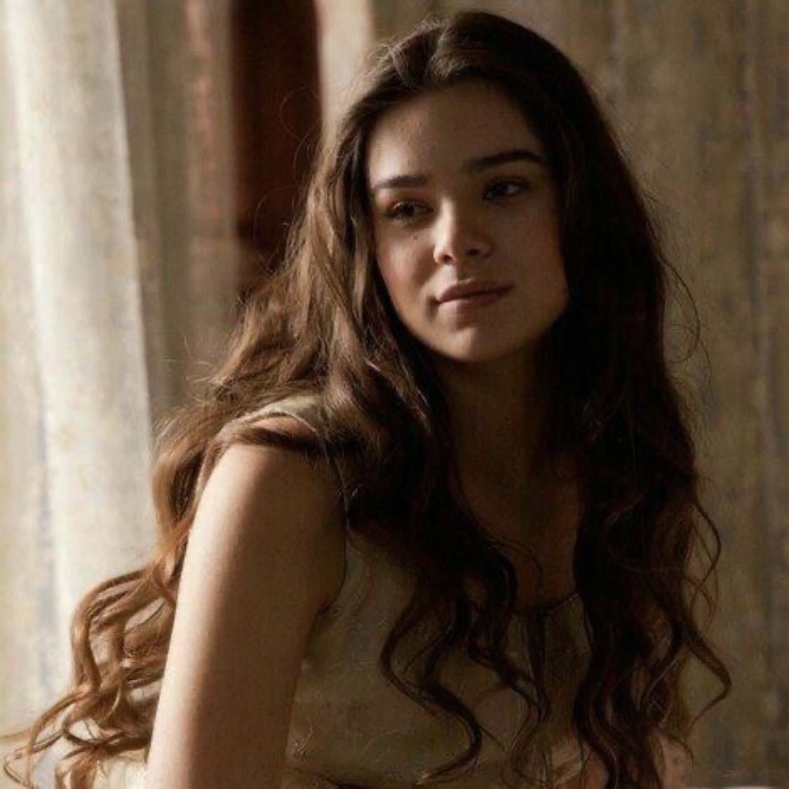 Hailee Steinfield - Actress/singer