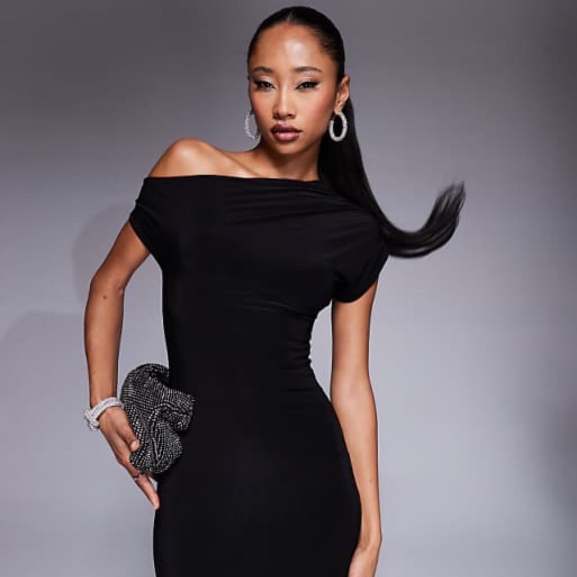 Exclusivité - Kaiia - Robe drapée double épaisseur coupe longue près du corps à épaules dénudées - Noir