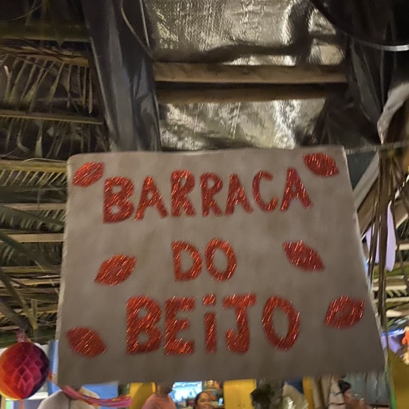 são joão em caraíva - ancestralidade, brega, forró, xeque-mate, muita vida e muito amor. uma das minhas vivências mais lindas