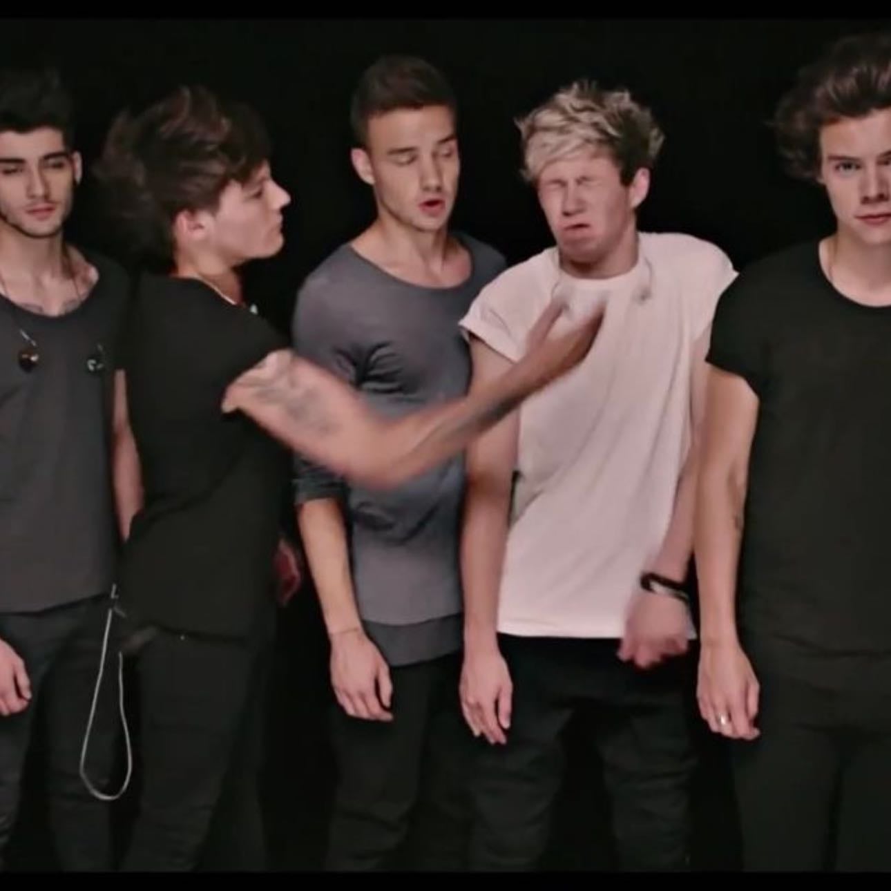 louis slapping niall