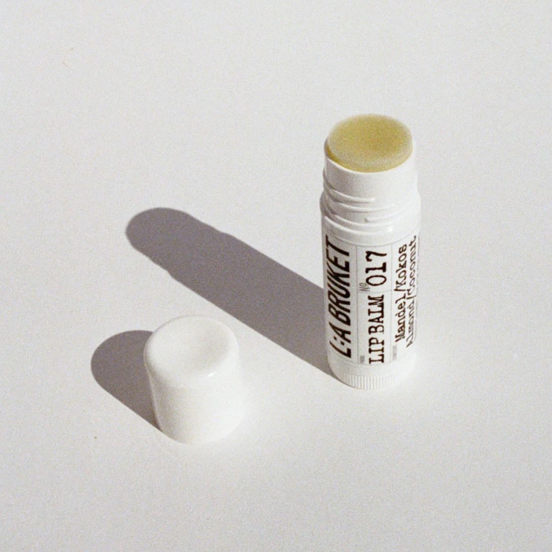 L:a Bruket lip balm - lejos el mejor lip balm que he probado en la vida 馃槶馃