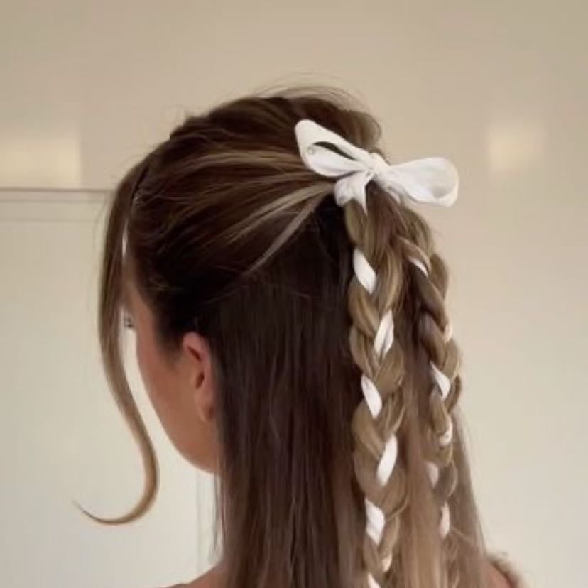 Try new hairstyles 👩🎤