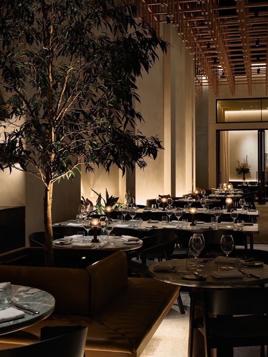 Bistro Ebony