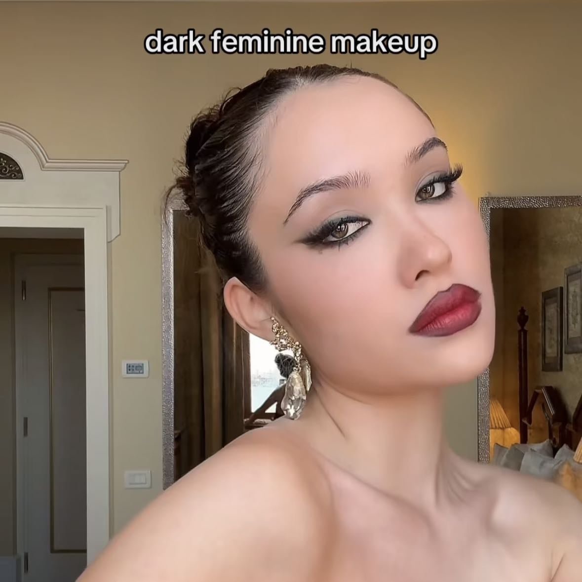 dark feminine makeup