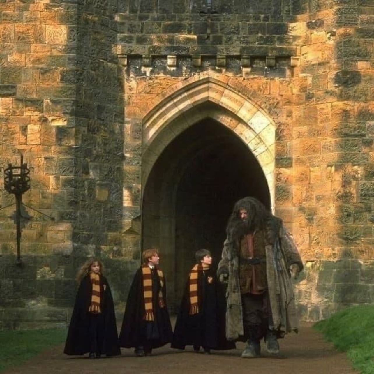 ᢉ𐭩 harry potter and the chamber of secrets - ˖ ᡣ𐭩 ⊹ ࣪ ˚₊· 2002