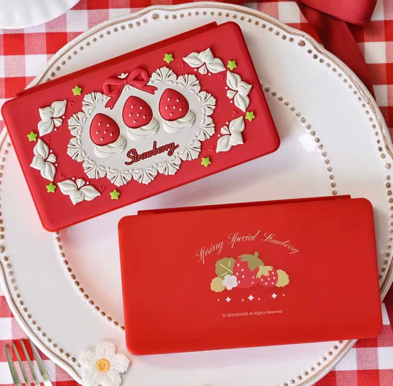 Switch case strawbs