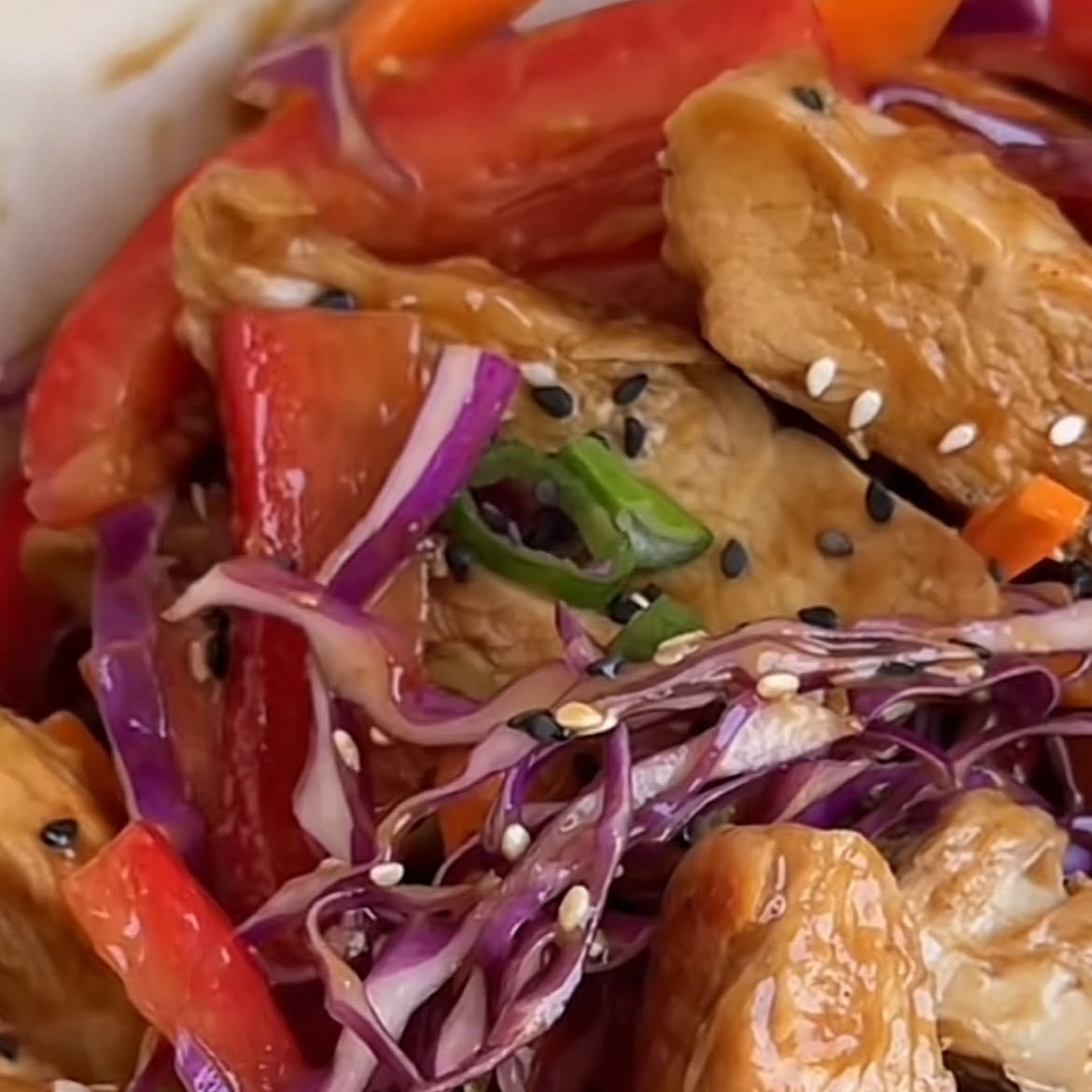 ensalada thai con pollo - Tiktok