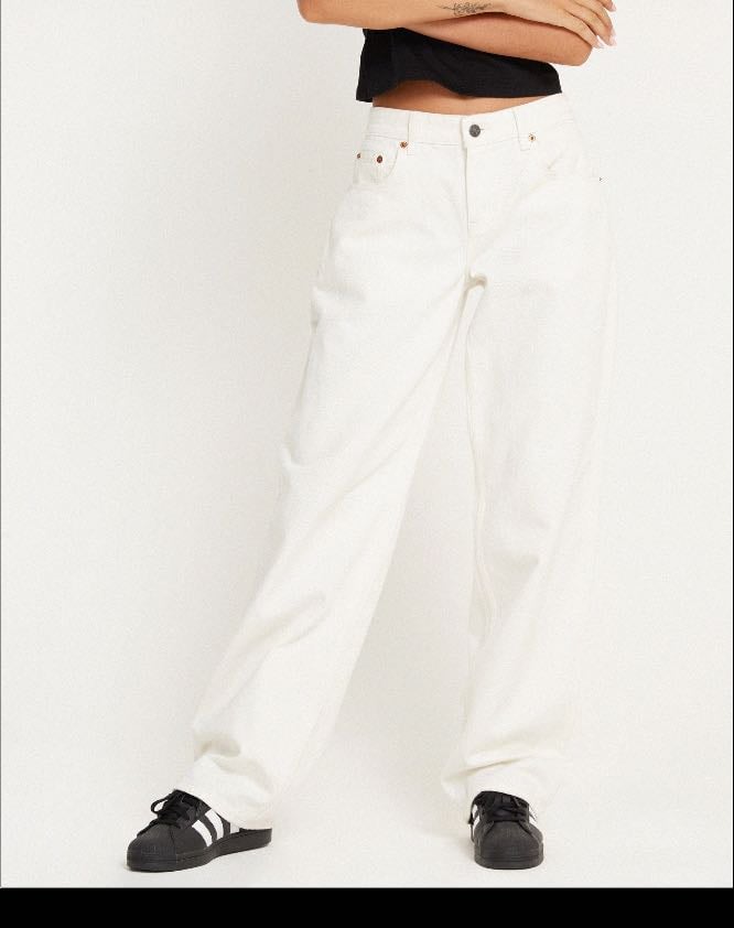 White baggy jeans