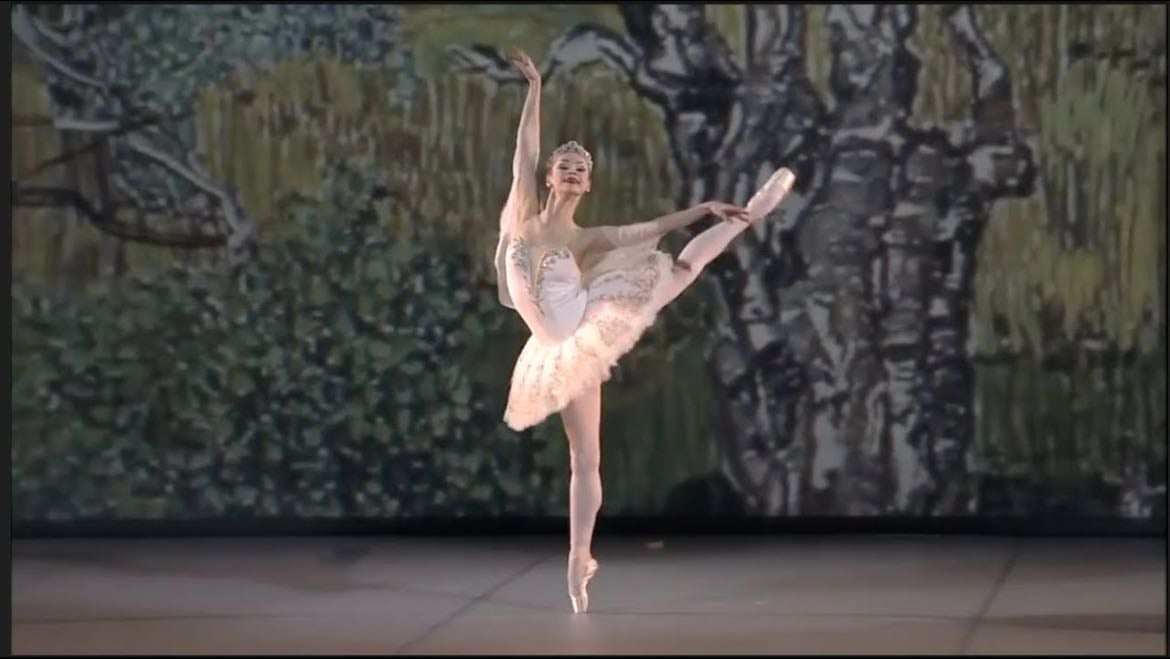 Dancing Ballet