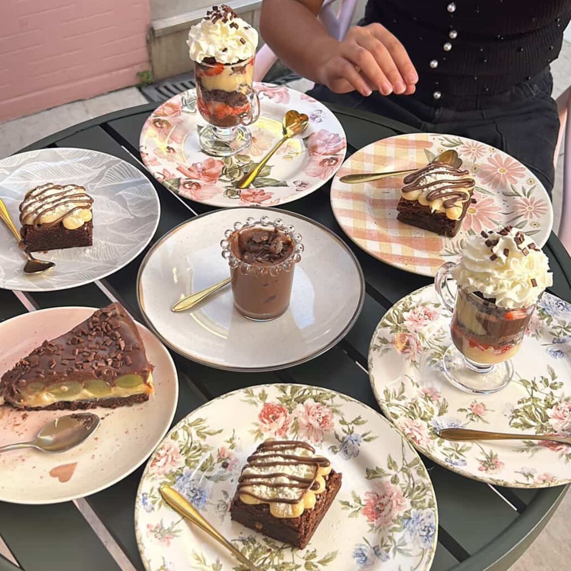 Caramel Brownieria | Doceria e Cafeteria em São Paulo - Melhor Brownieria