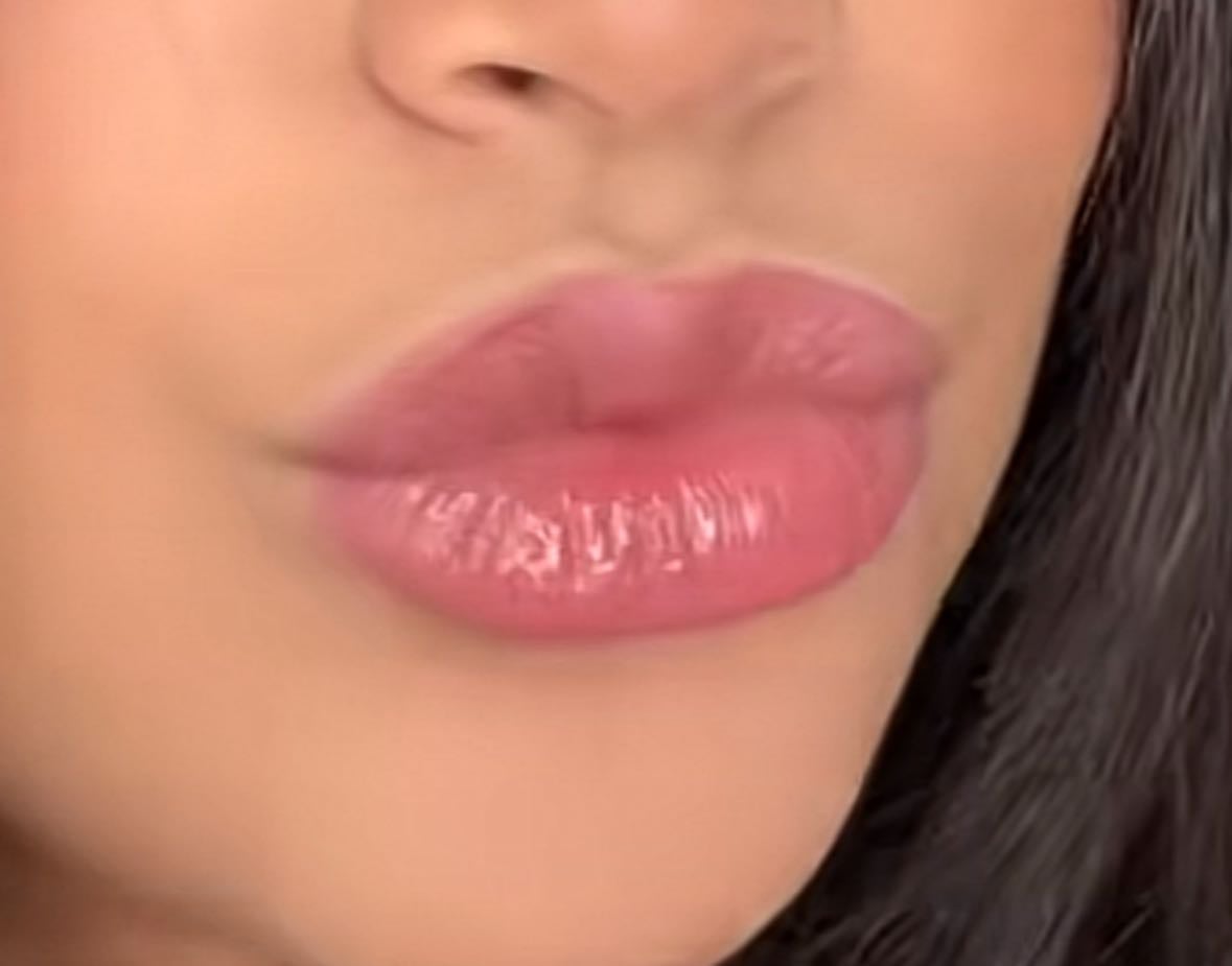 nyx butter gloss ginger snap + nyx lip liner mauve