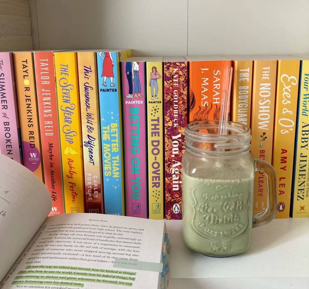 tbr 📚🎀🤍