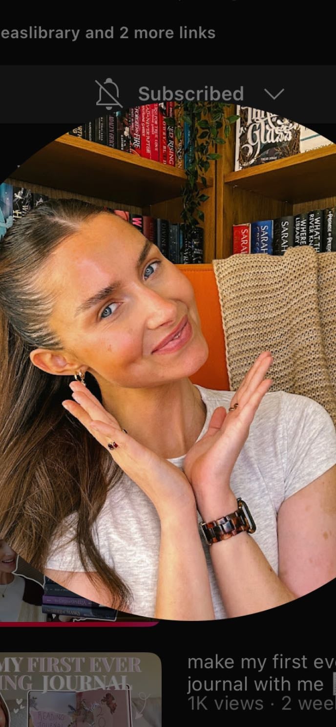 Luceโs Library - booktuber/ booktoker