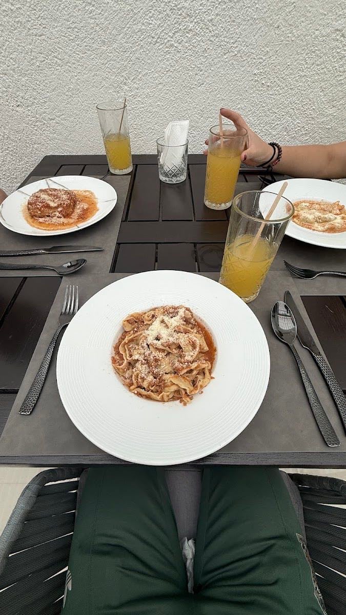 SI PUES TRATTORIA