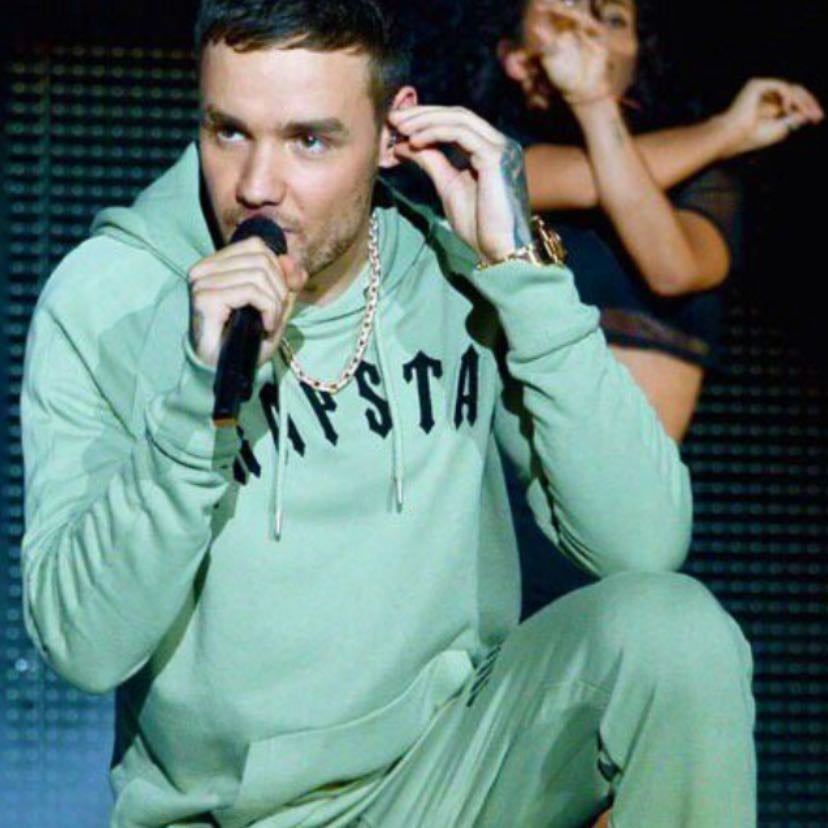 Liam in green💚 - I could eat him 💚🩶