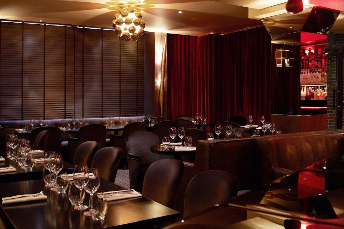 Le Speakeasy