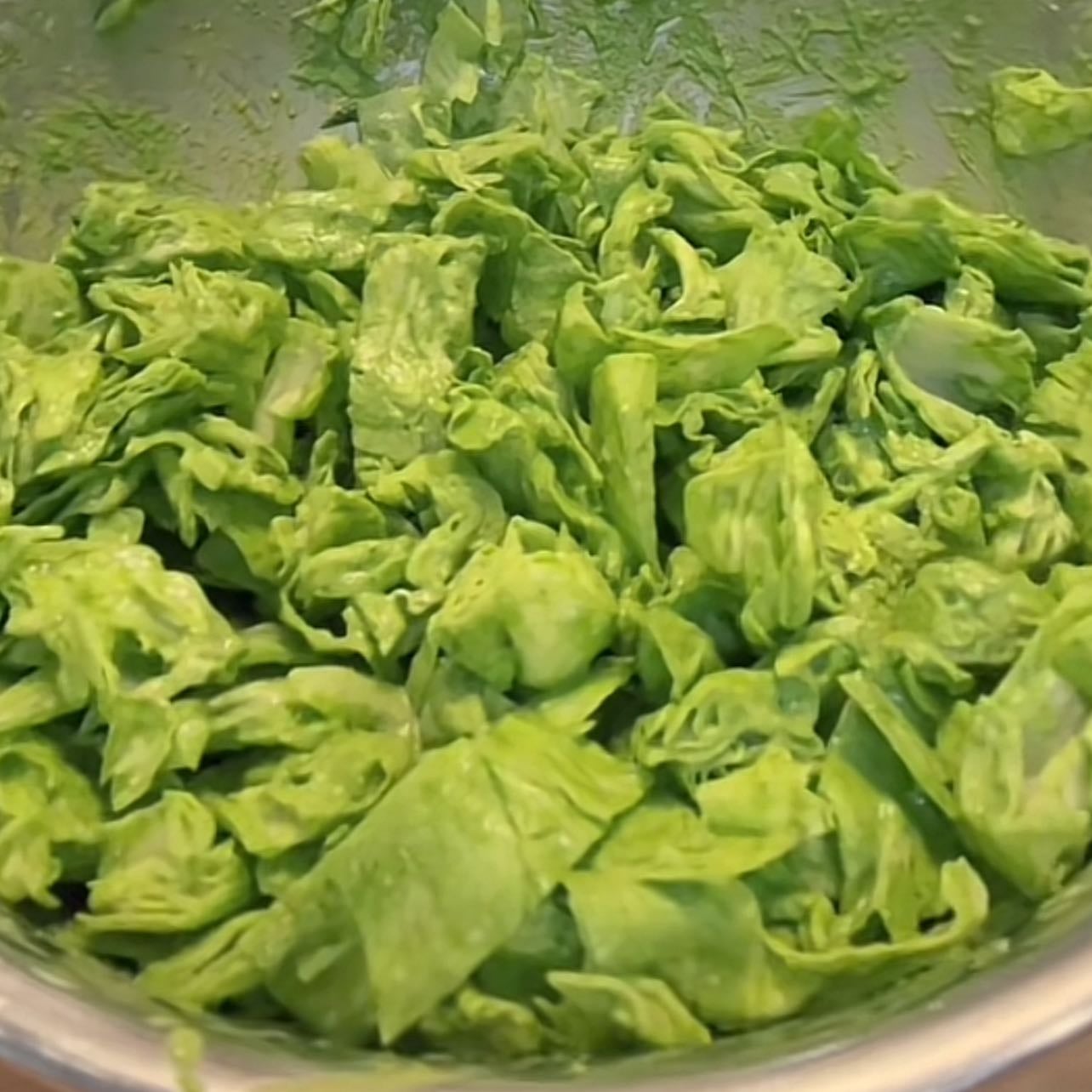Iceberg ranch salad