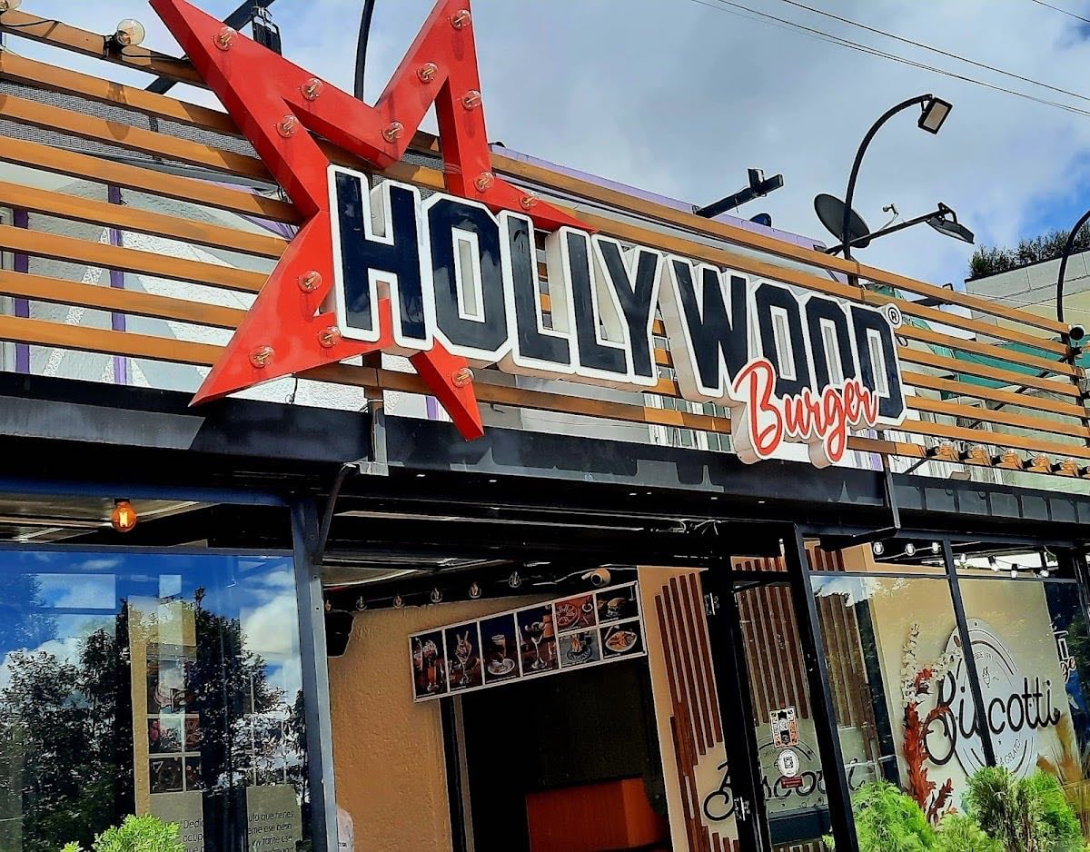 HOLLYWOOD Burger